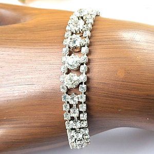 Rhinestone Silver Tone Tennis Bracelet (Sz L, 7 in) Vintage Sparkling Multifacet